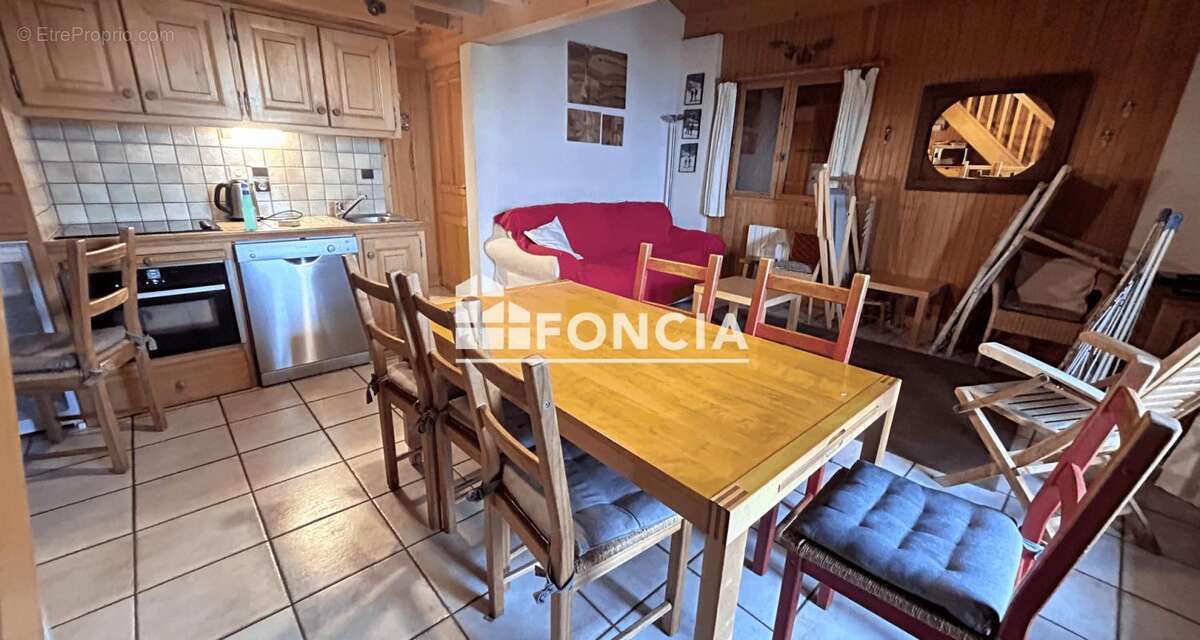 Appartement à HAUTELUCE