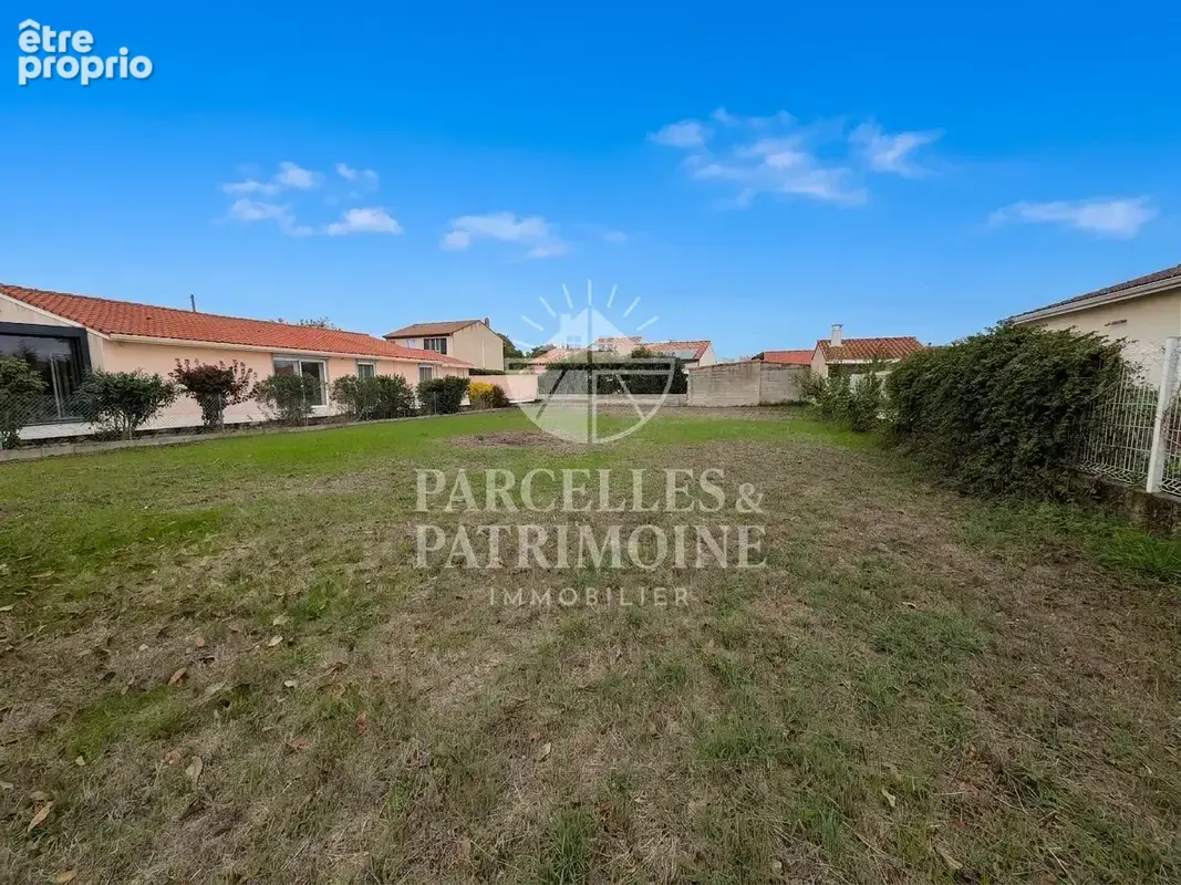 Terrain de 1 072m² en seconde ligne proche commodités - photo 5