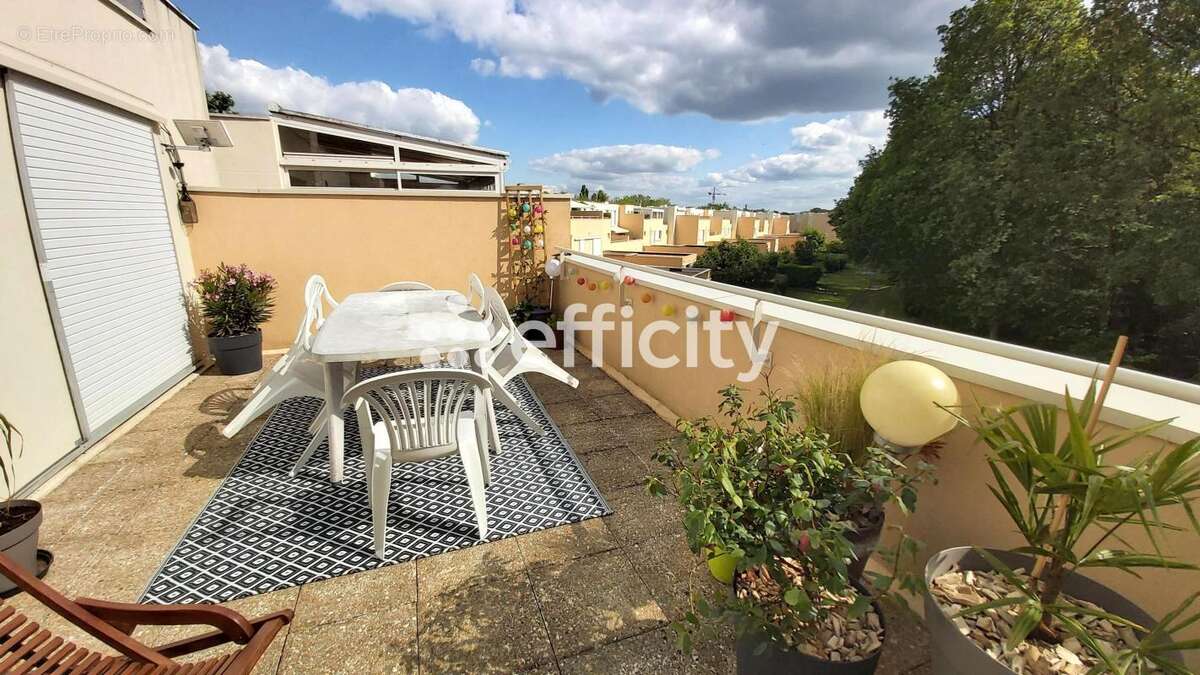 Appartement à MAUREPAS