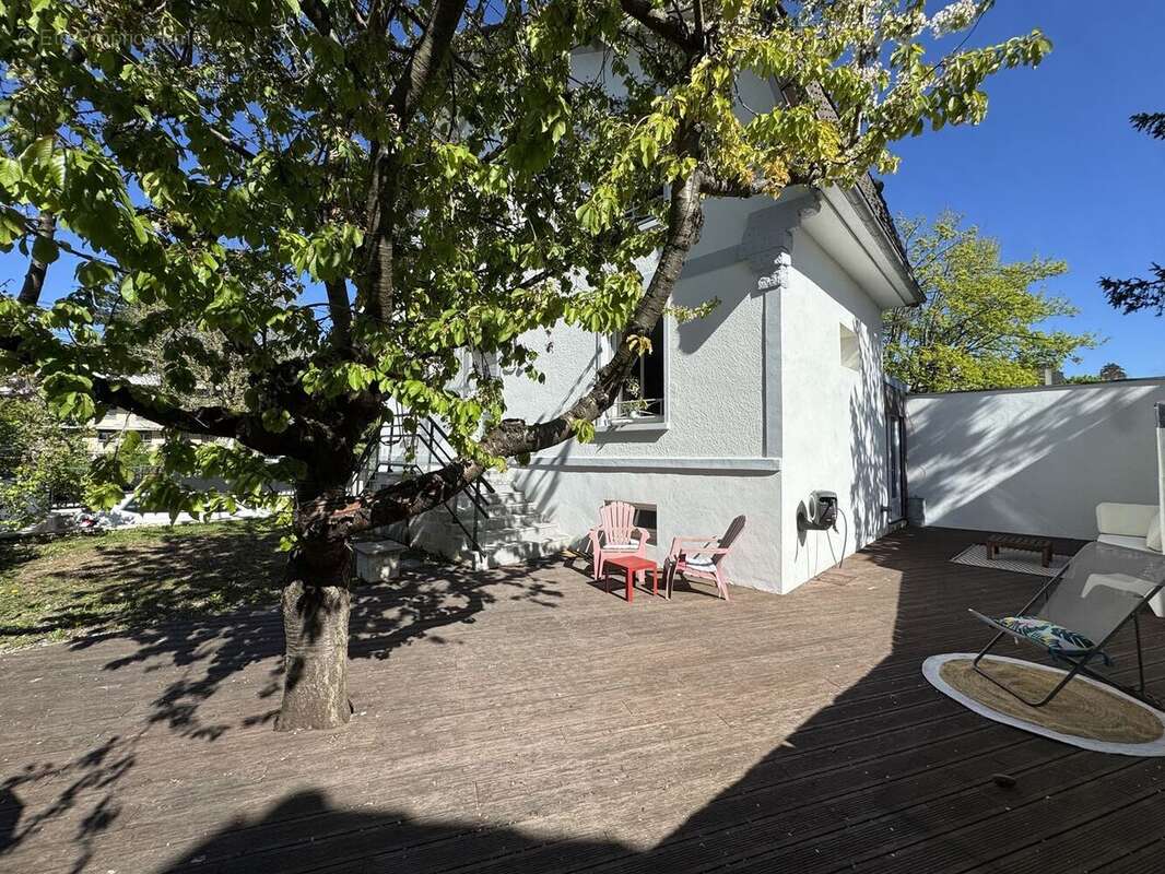 Maison à MONTMORENCY