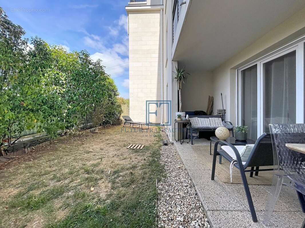 Appartement 44 m² à Elancourt  - photo 8