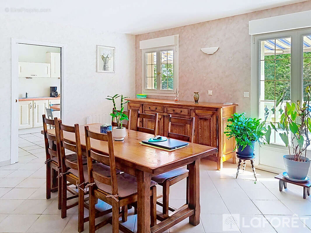 Maison Bavent 7 pièce(s) 146 m2 - jardin 930m² - photo 6