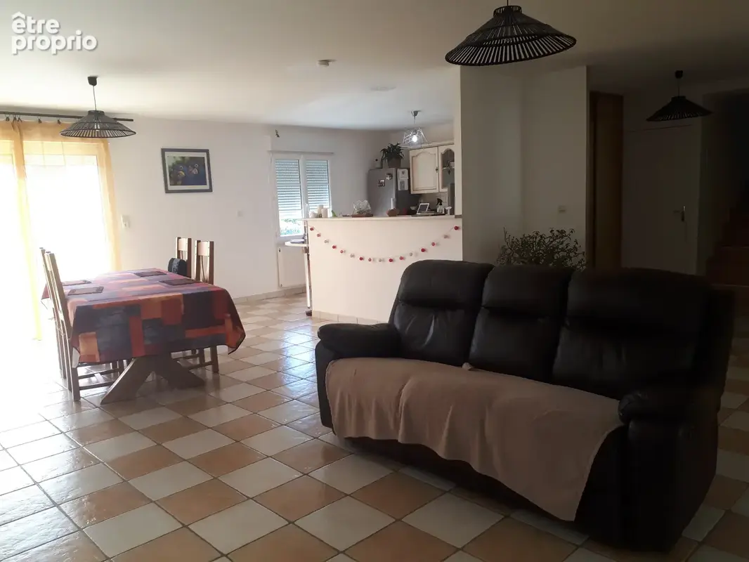 Maison 4 pièces 158 m² à vendre à Dange-Saint-Romain (86220) - photo 7