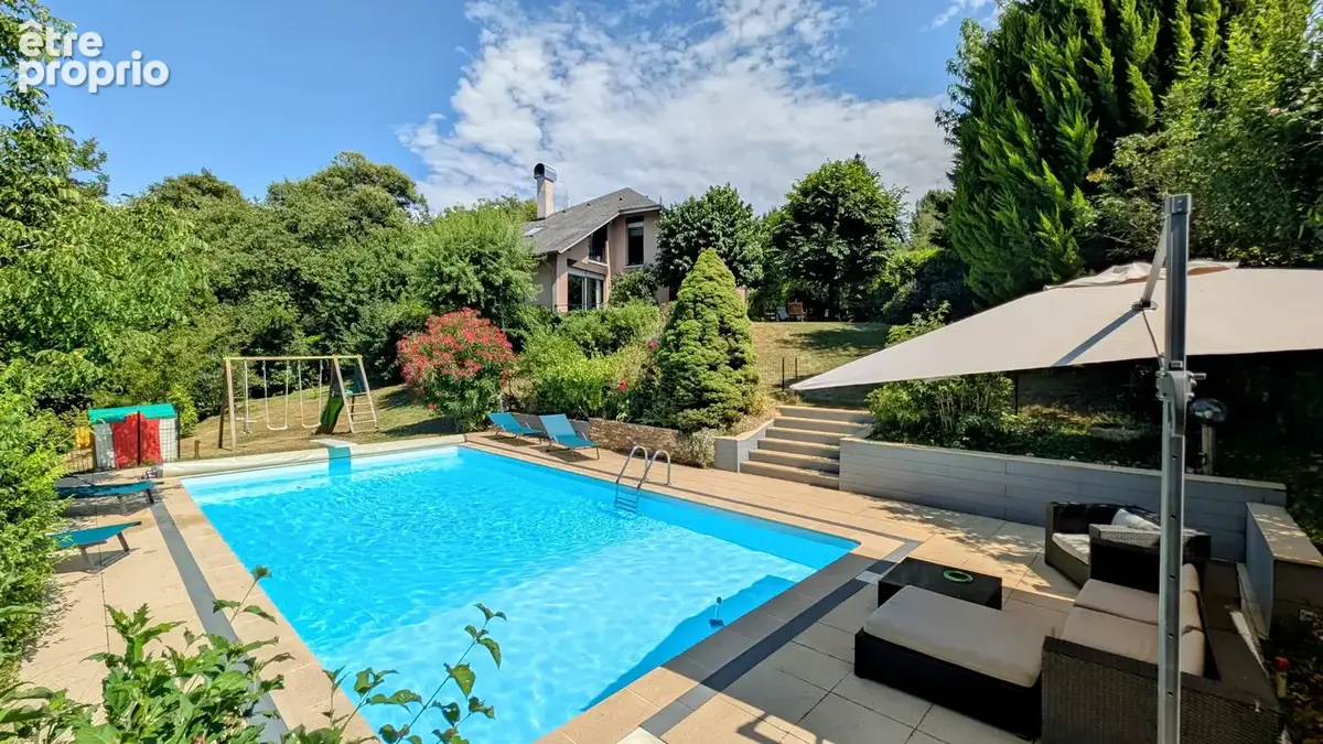 Villa d'architecte sur magnifique parc avec piscine - photo 1