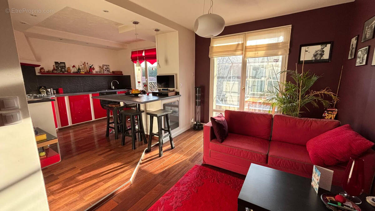 Maison à SAINT-MARTIN-DU-TERTRE