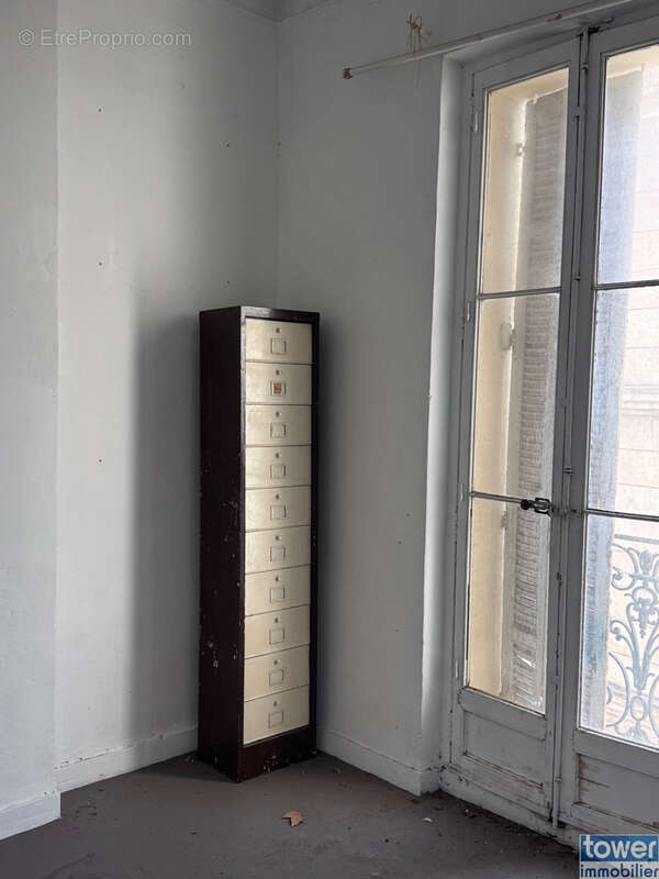 Appartement à MARSEILLE-1E