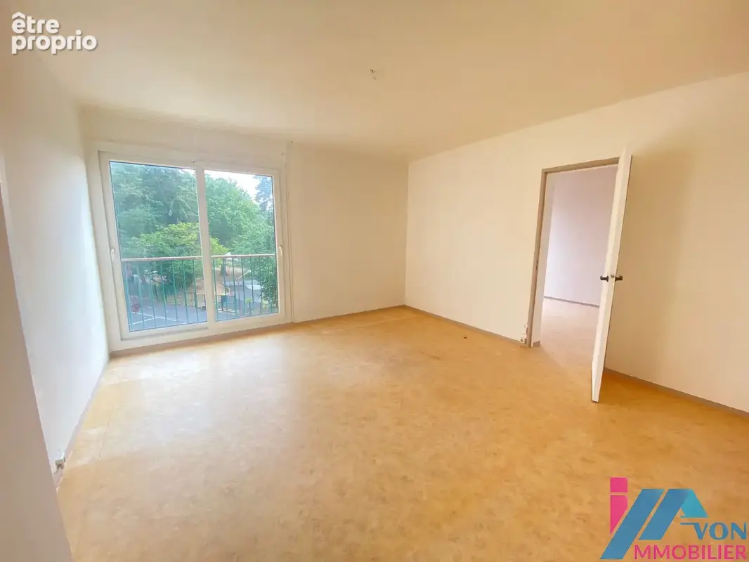 À vendre 125 000 € -  3 pièces 58,59 m2  - dernier étage -  balcon vue dégagée-  parking -   cave -   -  avon - photo 3