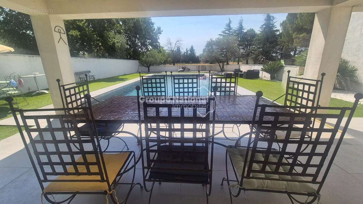 Carpentras - propriete de 190 m² habitable sur 4009 m² de terrain - photo 16
