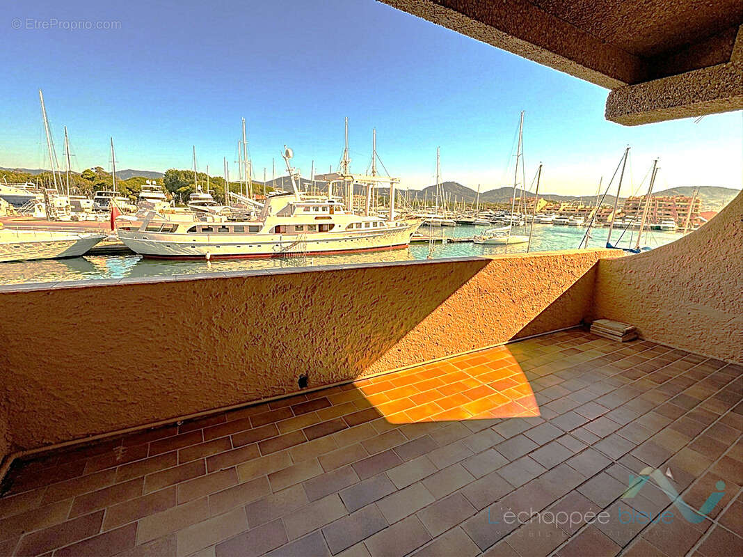 Appartement à COGOLIN