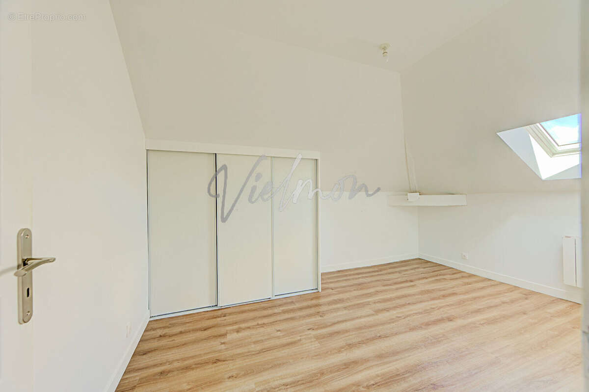 Appartement 3 pièces à vendre - Dernier étage - Triel-sur-Seine Centre Ville - photo 13
