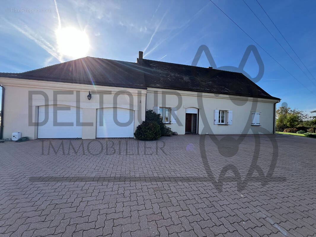 Maison à COULOMMIERS