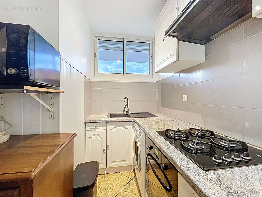 Appartement à MARSEILLE-9E