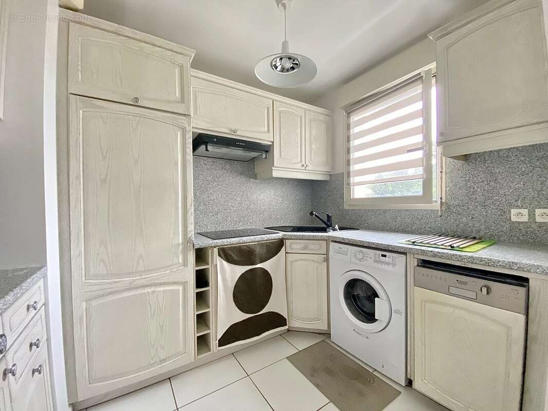 Appartement à LE PLESSIS-TREVISE