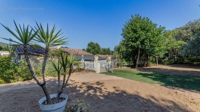 Maison à vendre 3 pièces LA ROQUEBRUSSANNE (83) - photo 20
