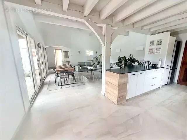 Maison à SAINT-JUST