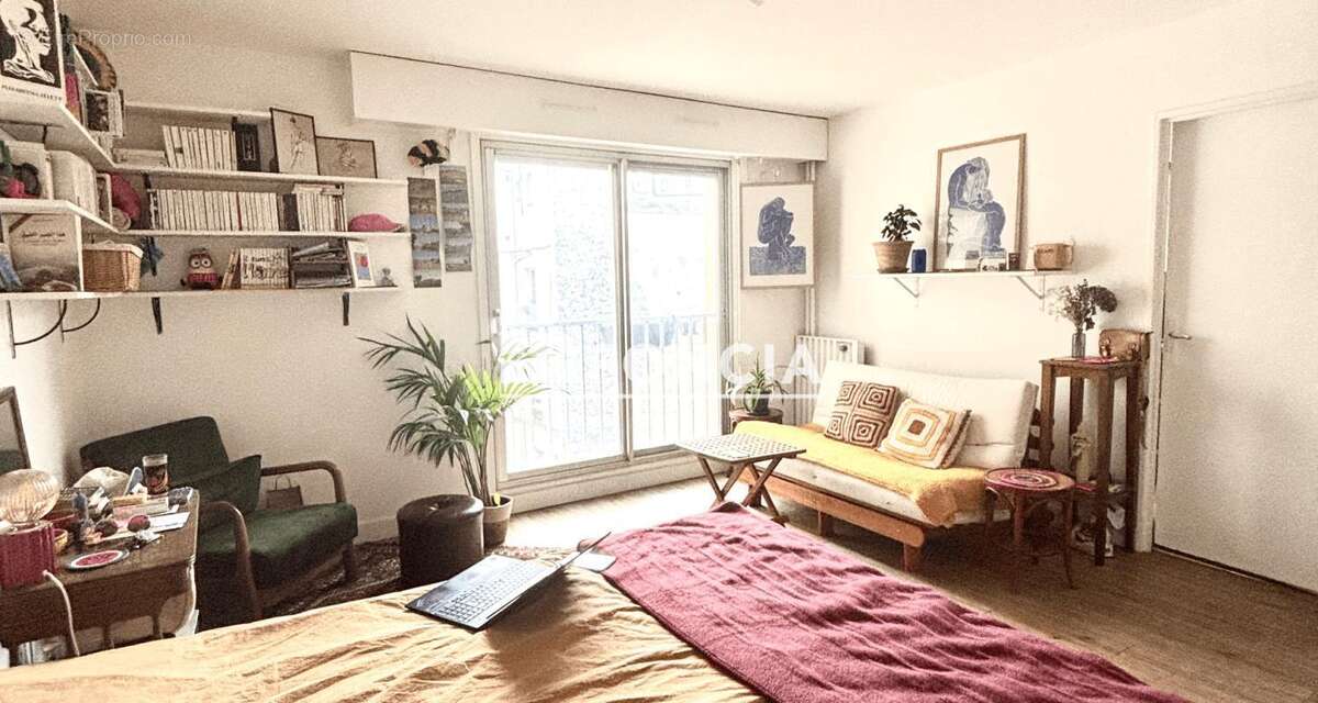 Appartement à PARIS-18E