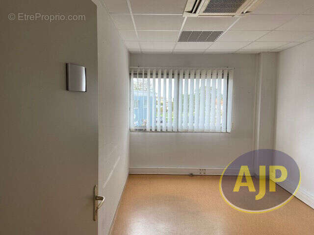 Commerce à LESPARRE-MEDOC