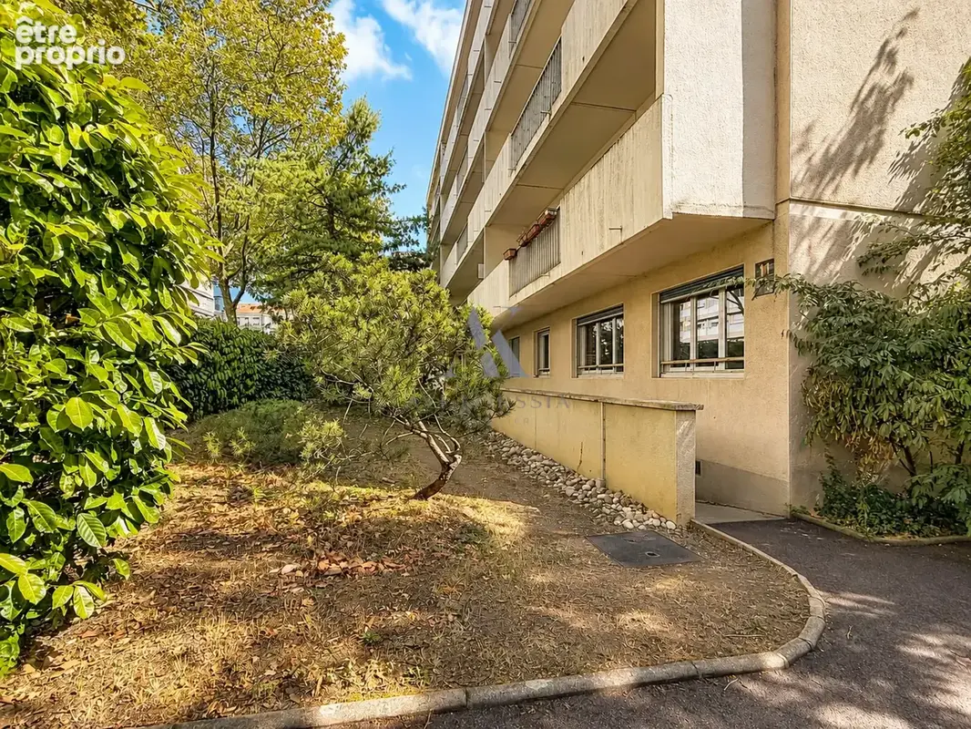 Villeurbanne   Appartement T3 71 m2 avec potentiel T4, parking et cave - photo 11