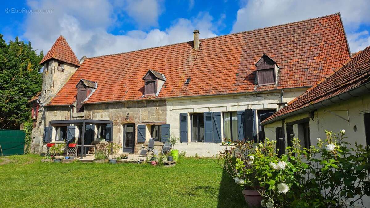 Maison à COMPIEGNE