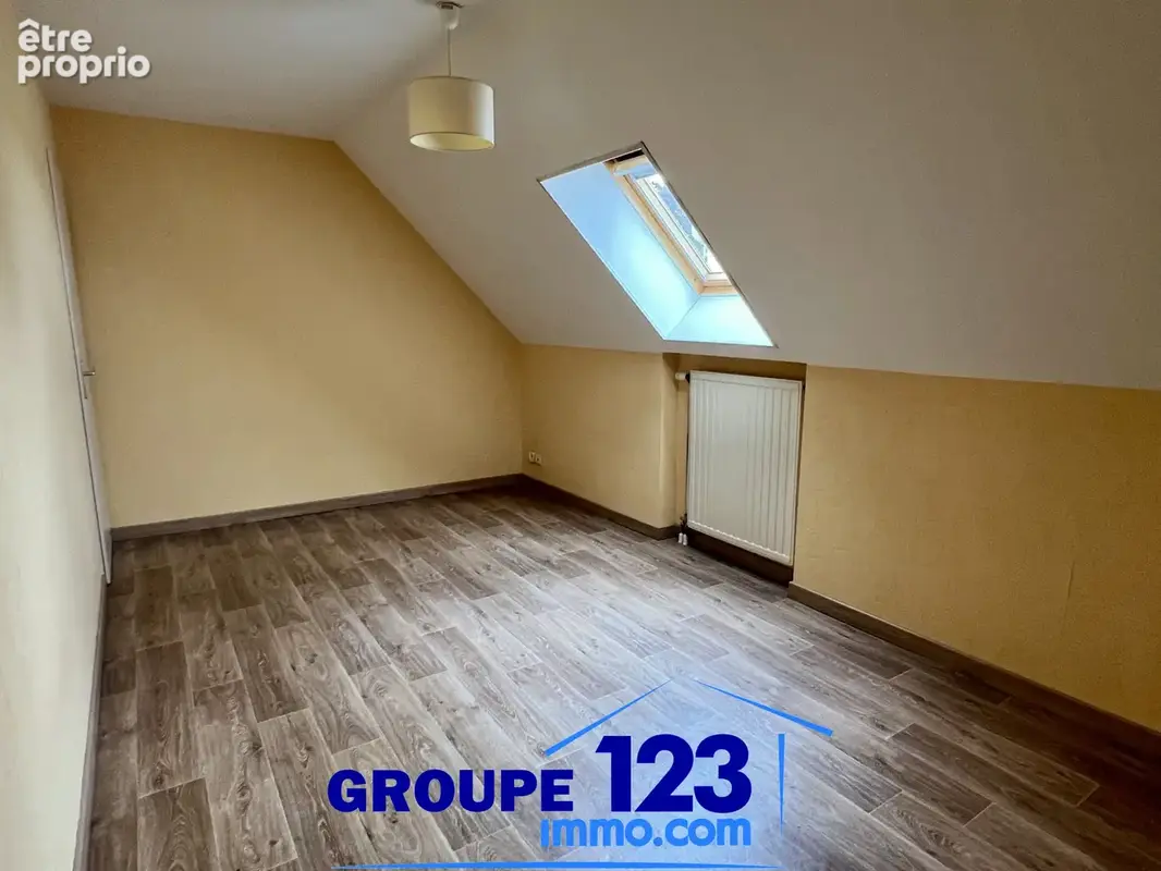 À 5 minutes d’auxerre, un duplex prêt à vivre ! - photo 7