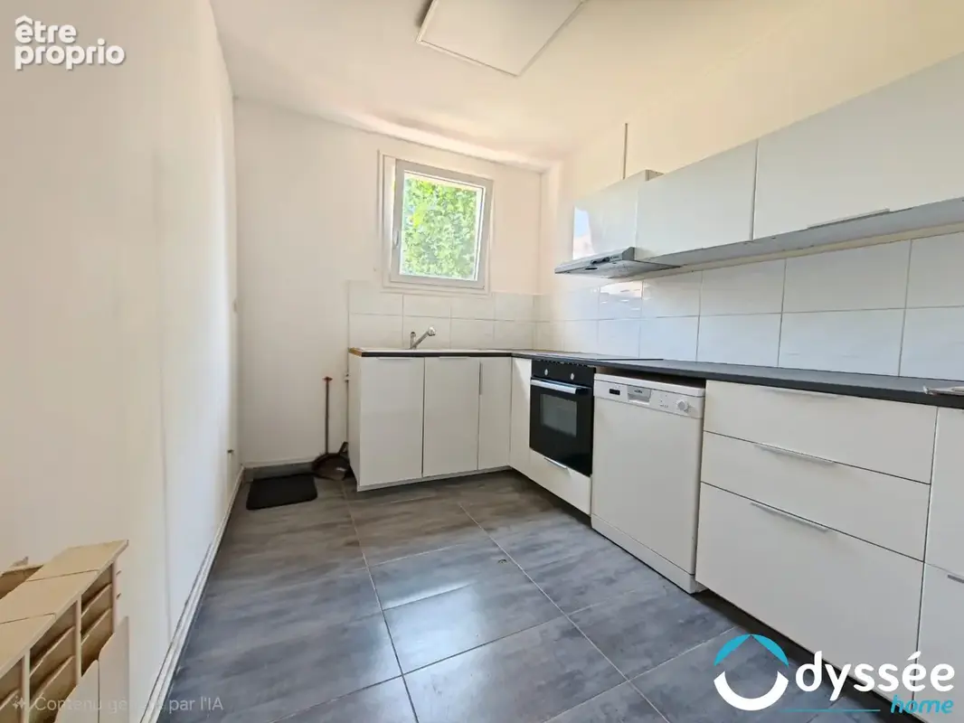 Appartement 4 pièces 74 m² à vendre à Stains (93240) - photo 3