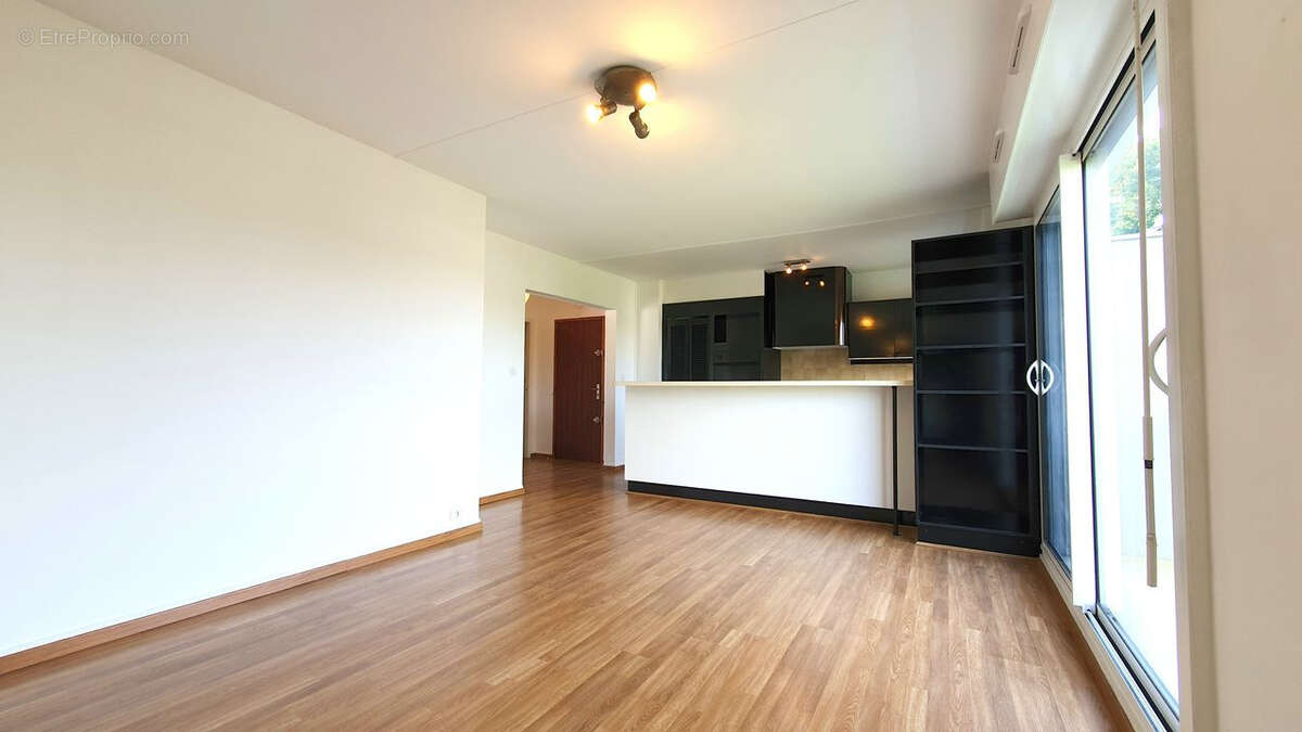 Appartement à SAINT-SEBASTIEN-SUR-LOIRE