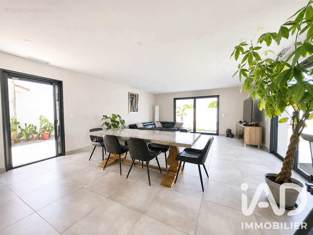 Maison 133 m² à Cruscades  - photo 7