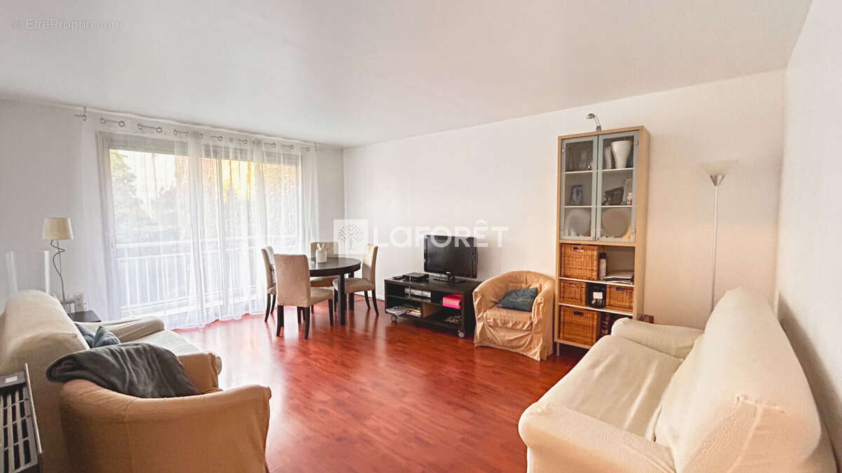 Appartement à PARIS-20E