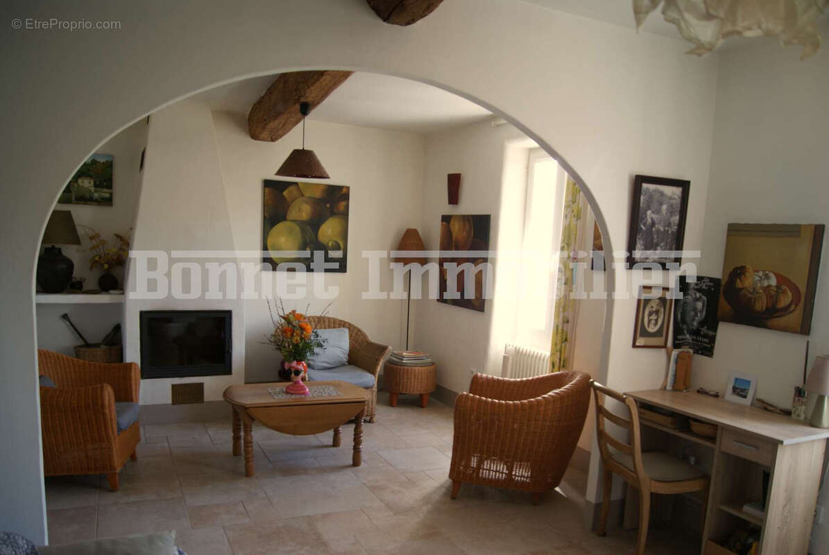 Appartement à NYONS