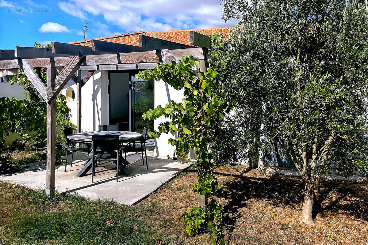 Maison Charron 4 pièce(s) 78 m2 sur parcelle 460 m2 - photo 2