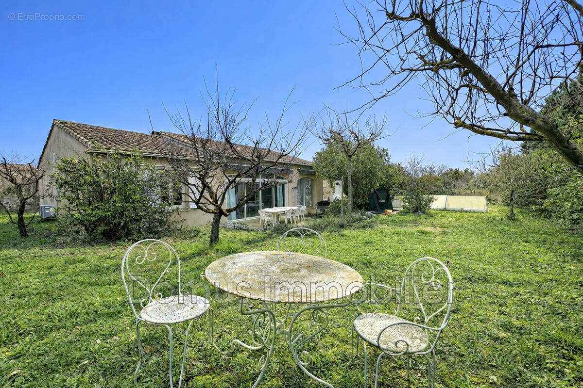 Maison à SAINT-SATURNIN-LES-AVIGNON