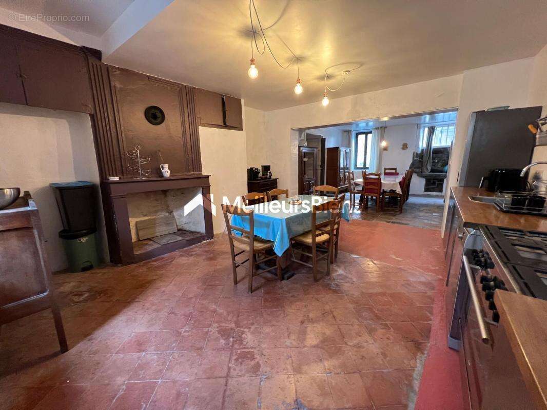 Maison à LUC-SUR-ORBIEU