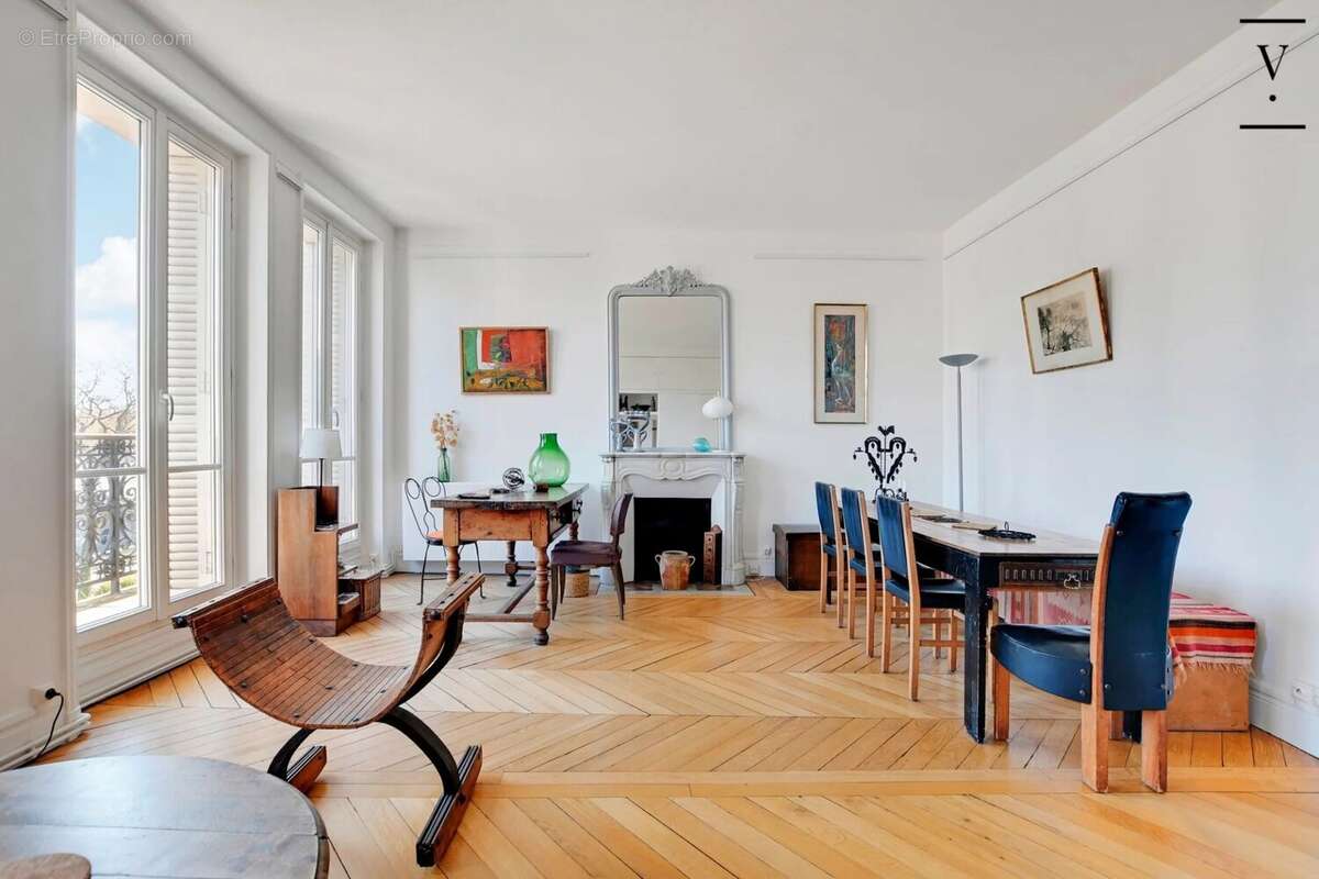 Appartement à PARIS-4E
