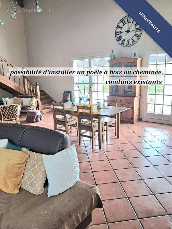 Maison à VEZENOBRES