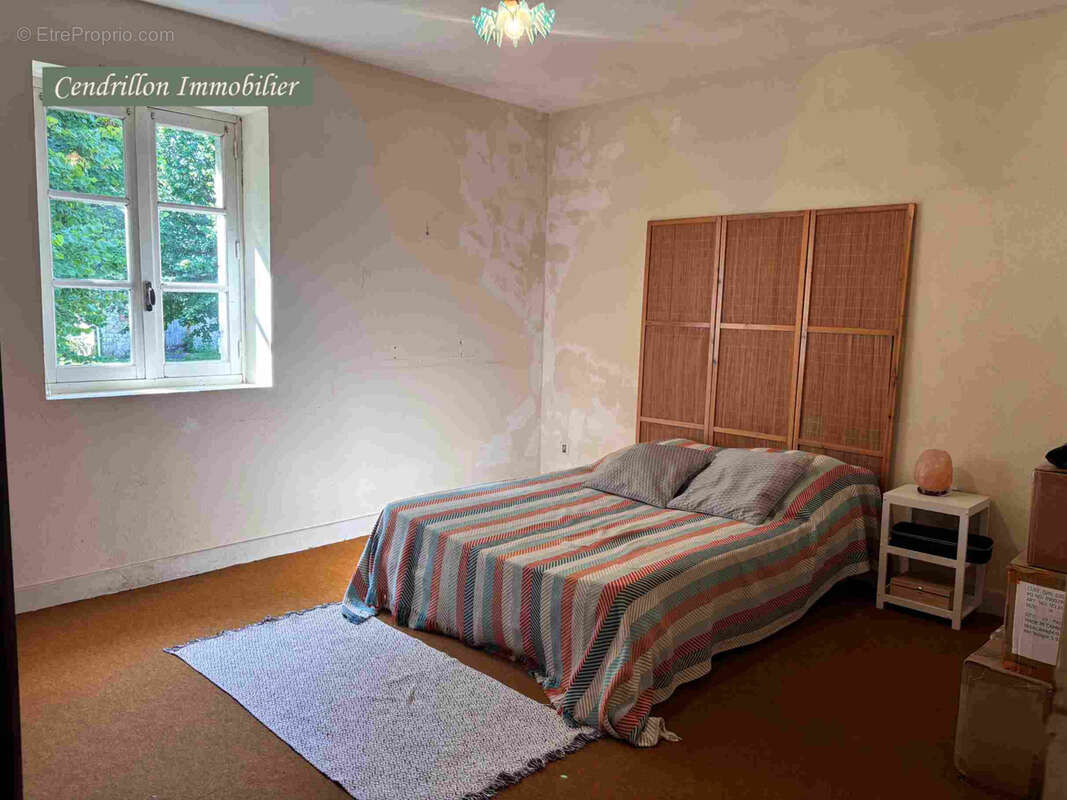 Maison en pierres 120m2, dépendances, grange et terrains, typique du bien Creusois idéal, situé dans le Parc N - photo 18