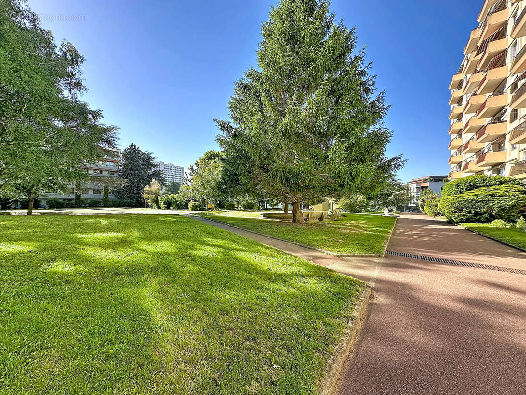 Appartement à LYON-5E