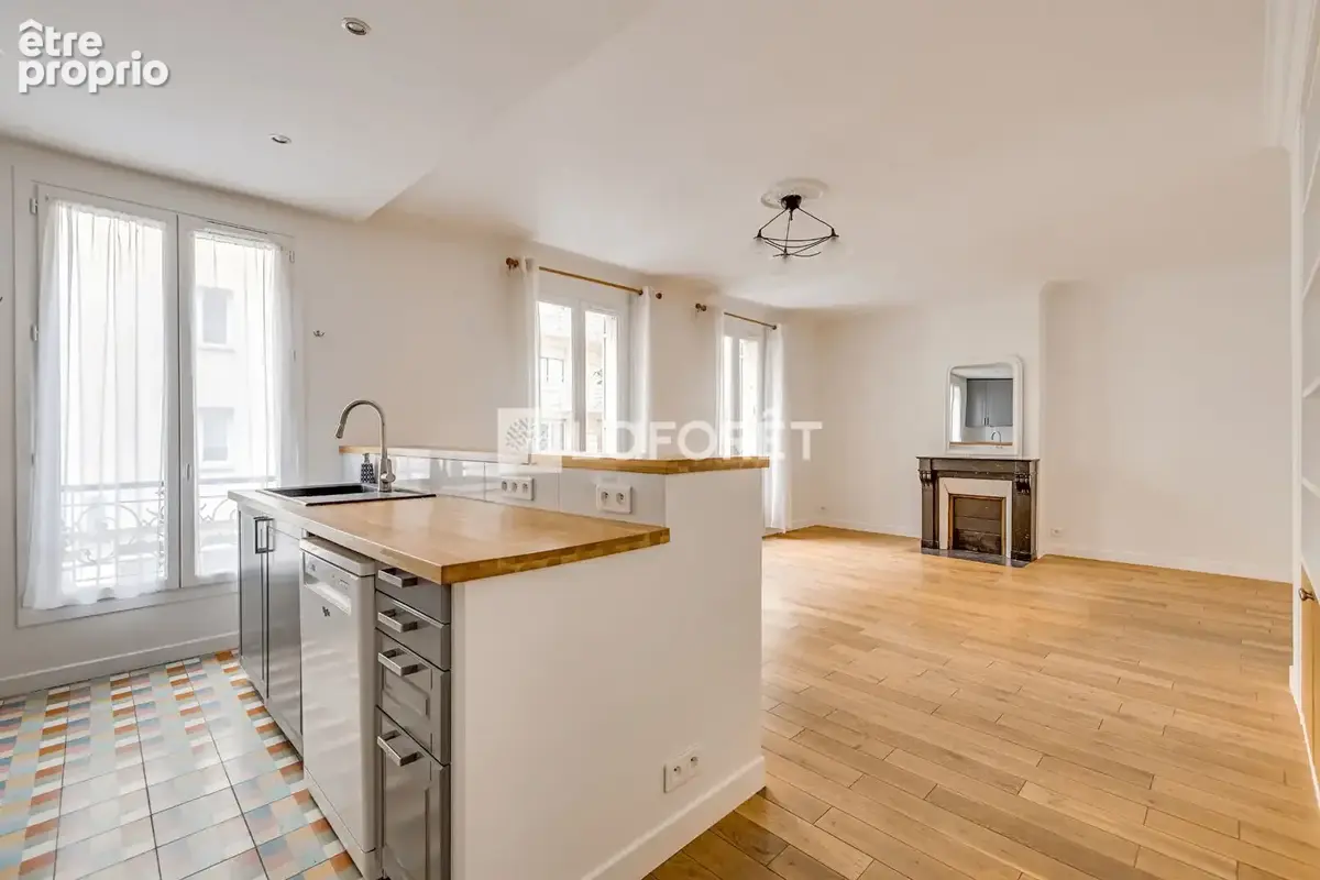 Appartement à PARIS-14E