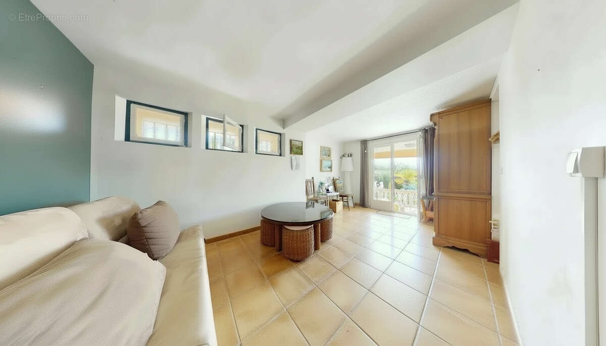 Maison à FREJUS