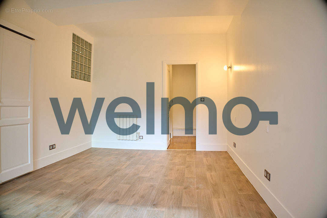 Appartement à NEUILLY-SUR-SEINE