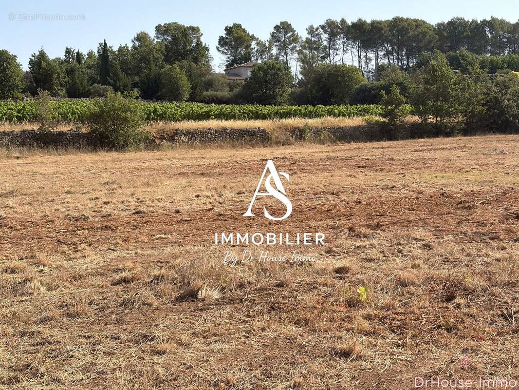 Terrain 1100 m² à Carces  - photo 5