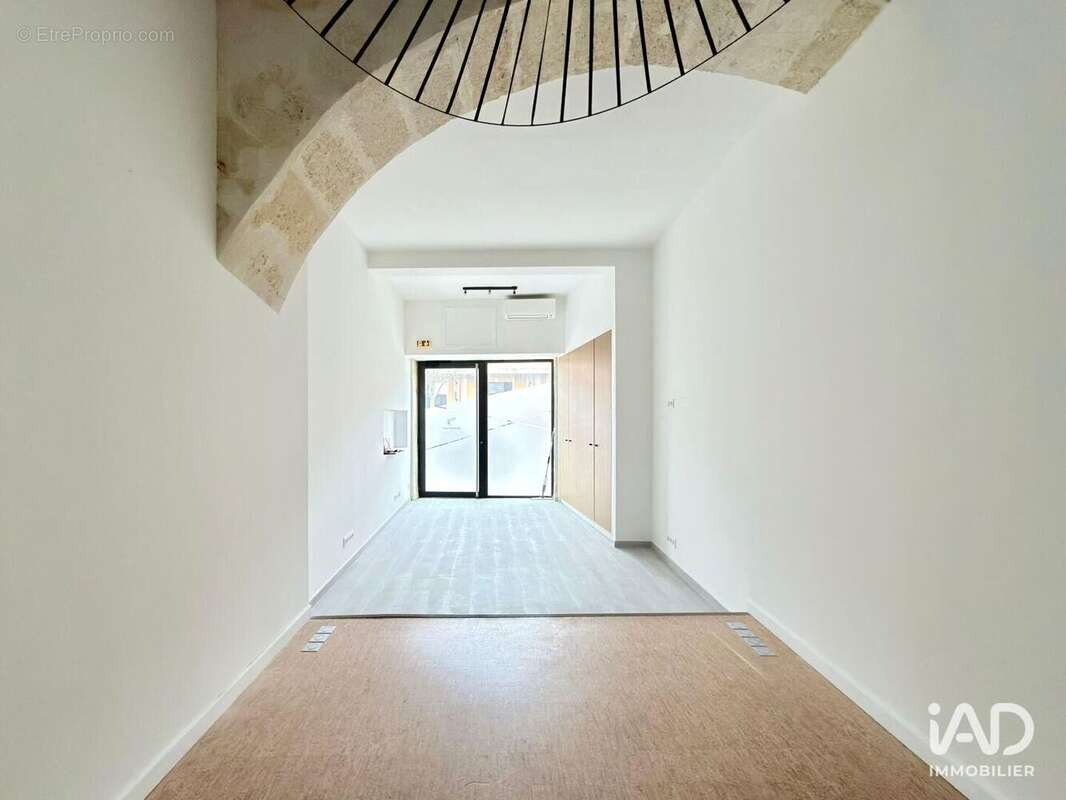 Photo 2 - Commerce à BORDEAUX