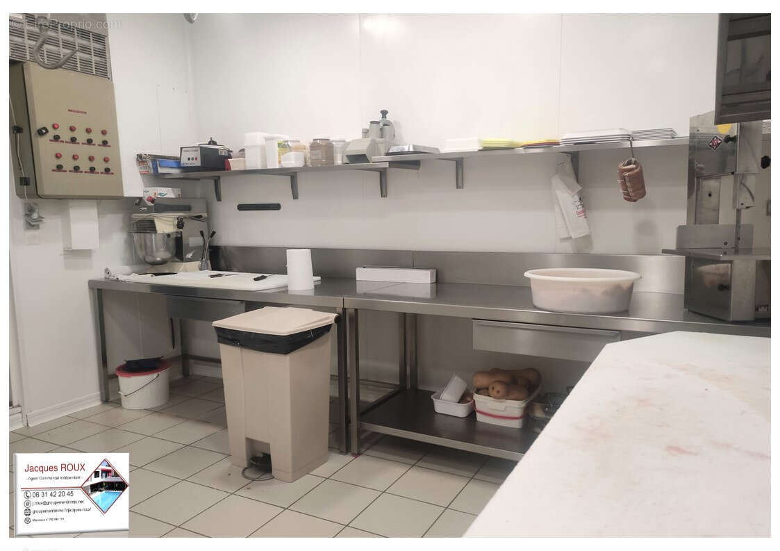 Commerce à CHATEAU-ARNOUX-SAINT-AUBAN