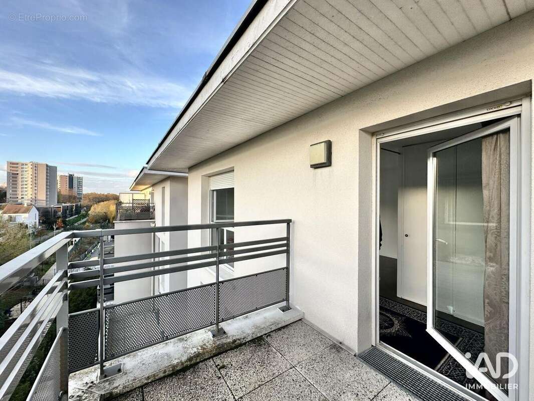 Photo 2 - Appartement à CORBEIL-ESSONNES