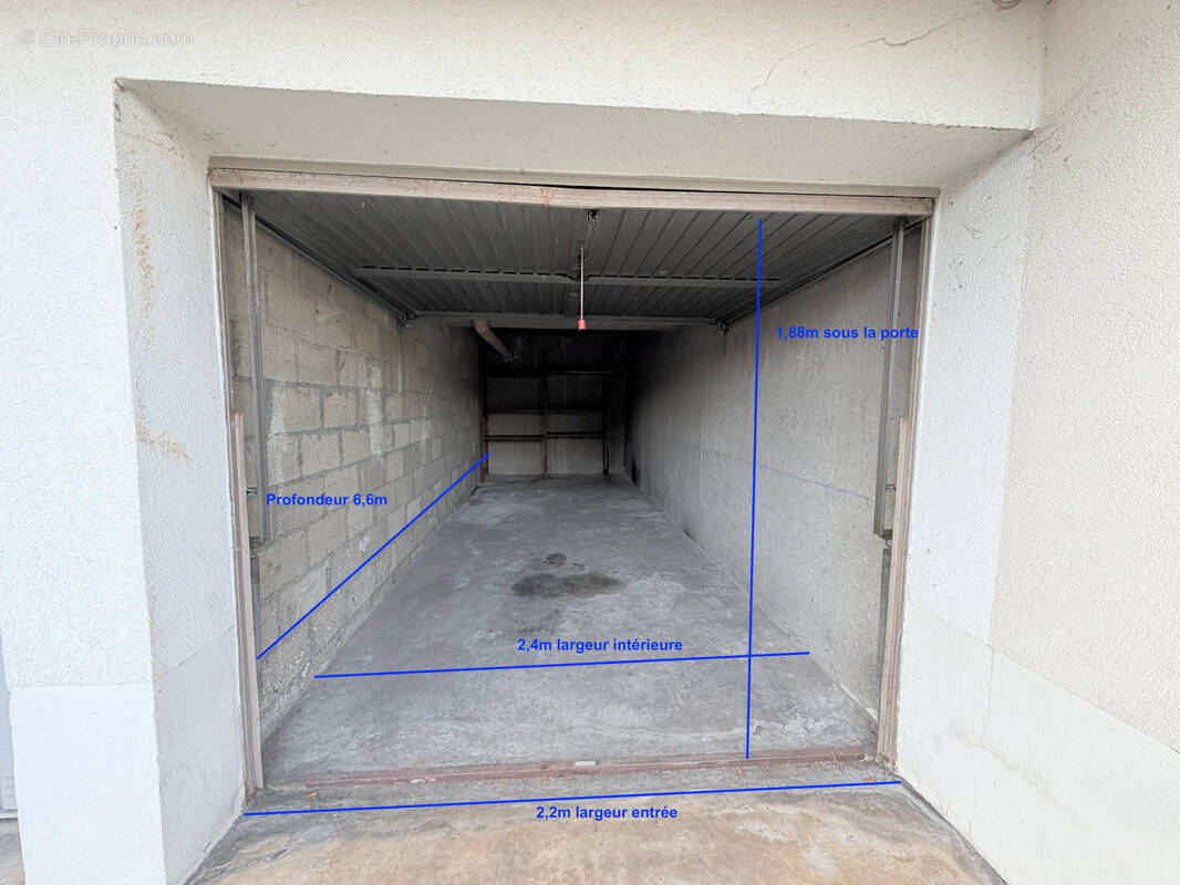 Parking à RUEIL-MALMAISON