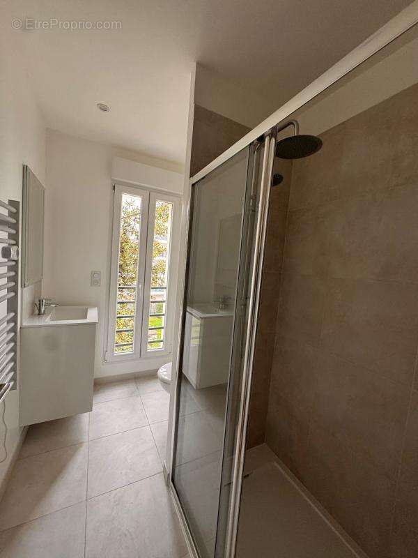 Appartement à AUBERVILLIERS