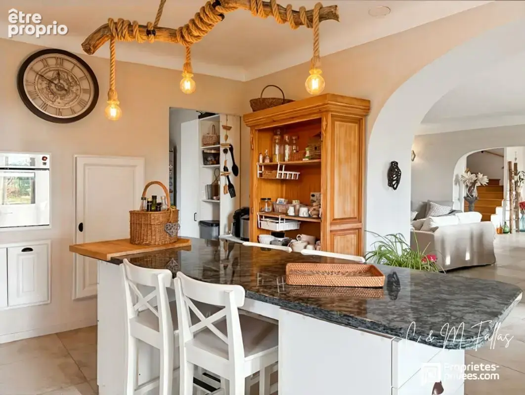 Mas provençal - Camaret Sur Aigues - 205 m2- dépendance - photo 10