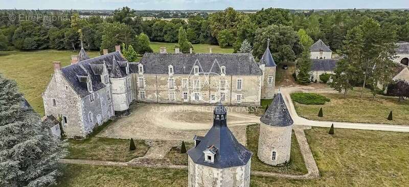 Maison à CHATEAU-LA-VALLIERE