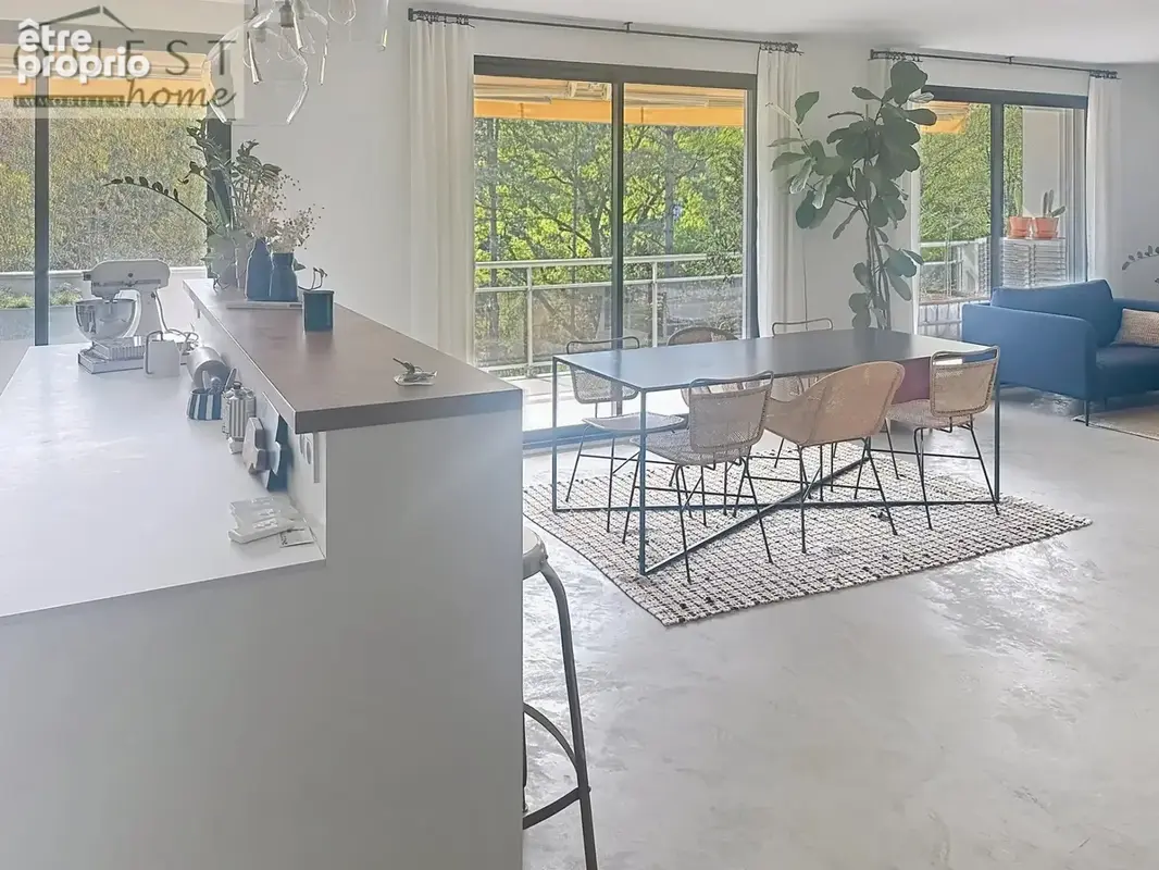 Appartement de 110 m2 rénové dans résidence de standing - photo 4
