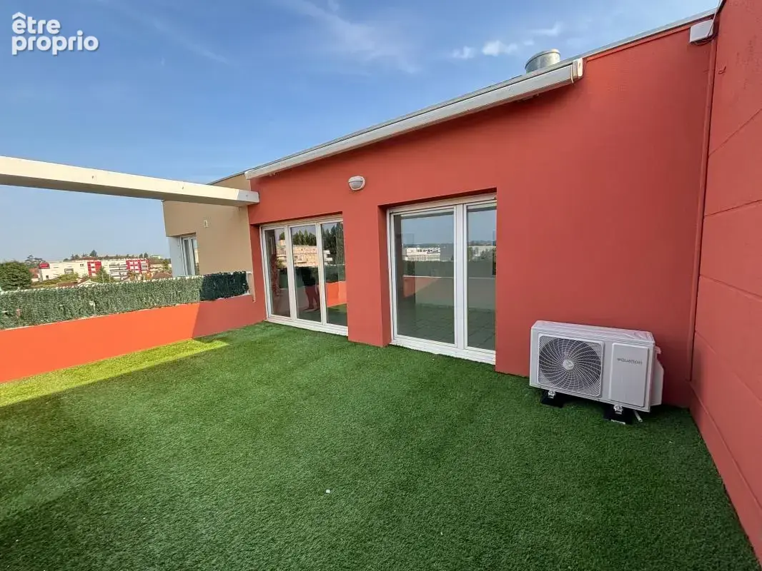 Pau: Appartement d'exception à vendre en dernier étage— Vue panoramique Pyrénées, terrasse 20 m² et piscine dans la résidence - photo 10