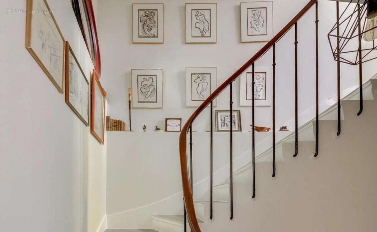 Appartement à PARIS-7E